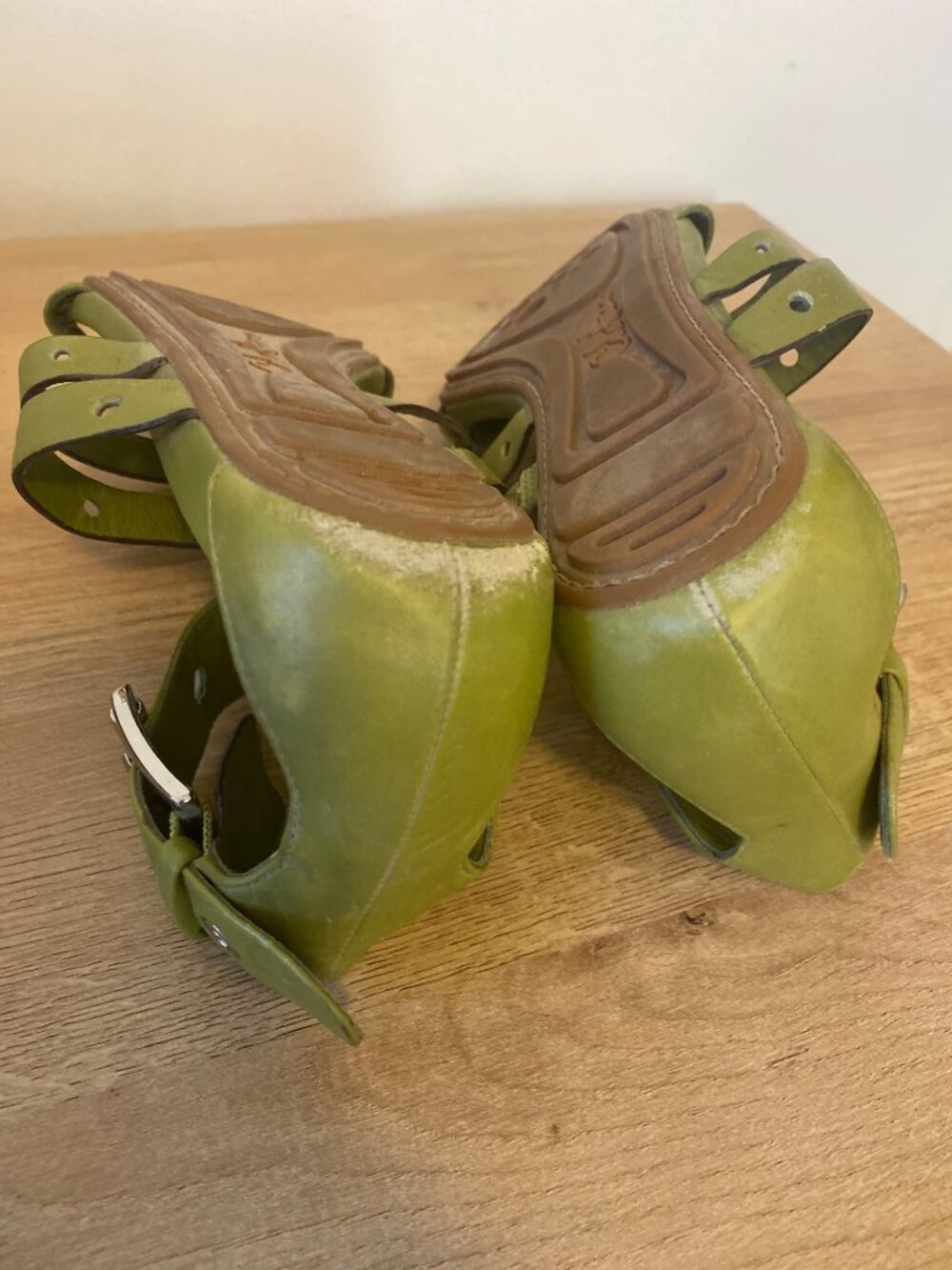 Cole Haan Women's Green Leather Gladiator Sandals Adjustable Straps Size 8 - Picture 7 of 7